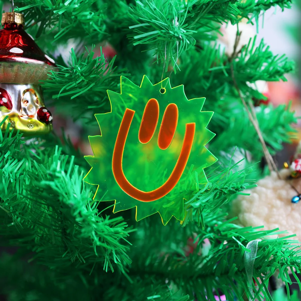 AW - Merry Xmas Happy Sun Bauble Card - Image 3