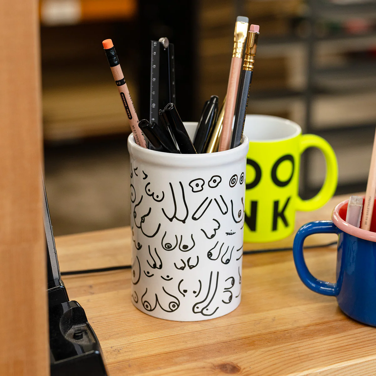 Boobie Ceramic Pen Holder - Image 2