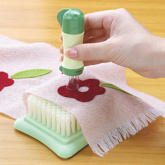 Clover Needle Felting Tool - Image 4