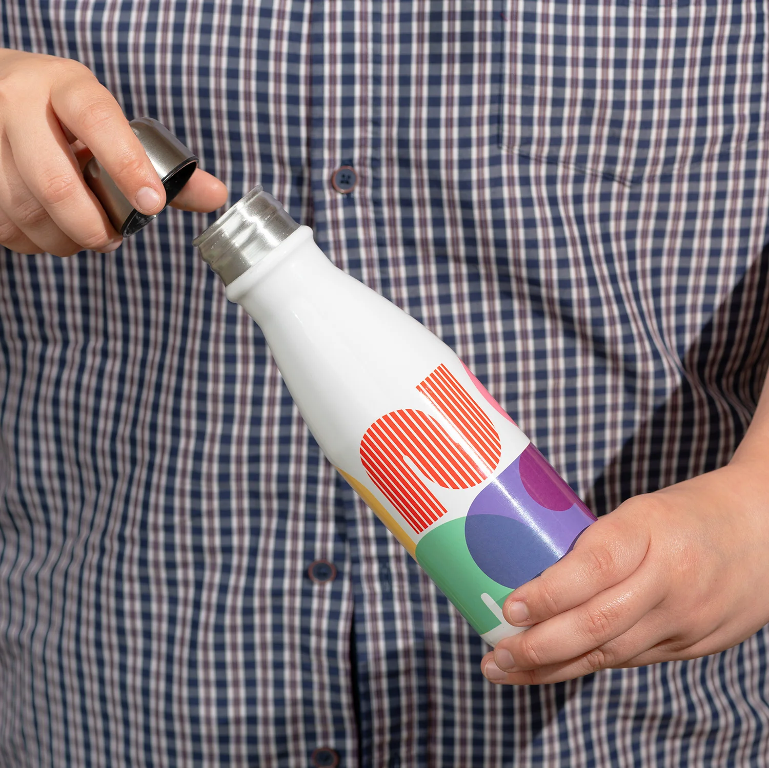 Colour Shift Water Bottle - Image 2