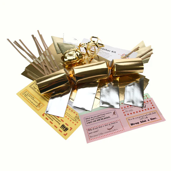 Cracker Kit Gold, makes 12 crackers.