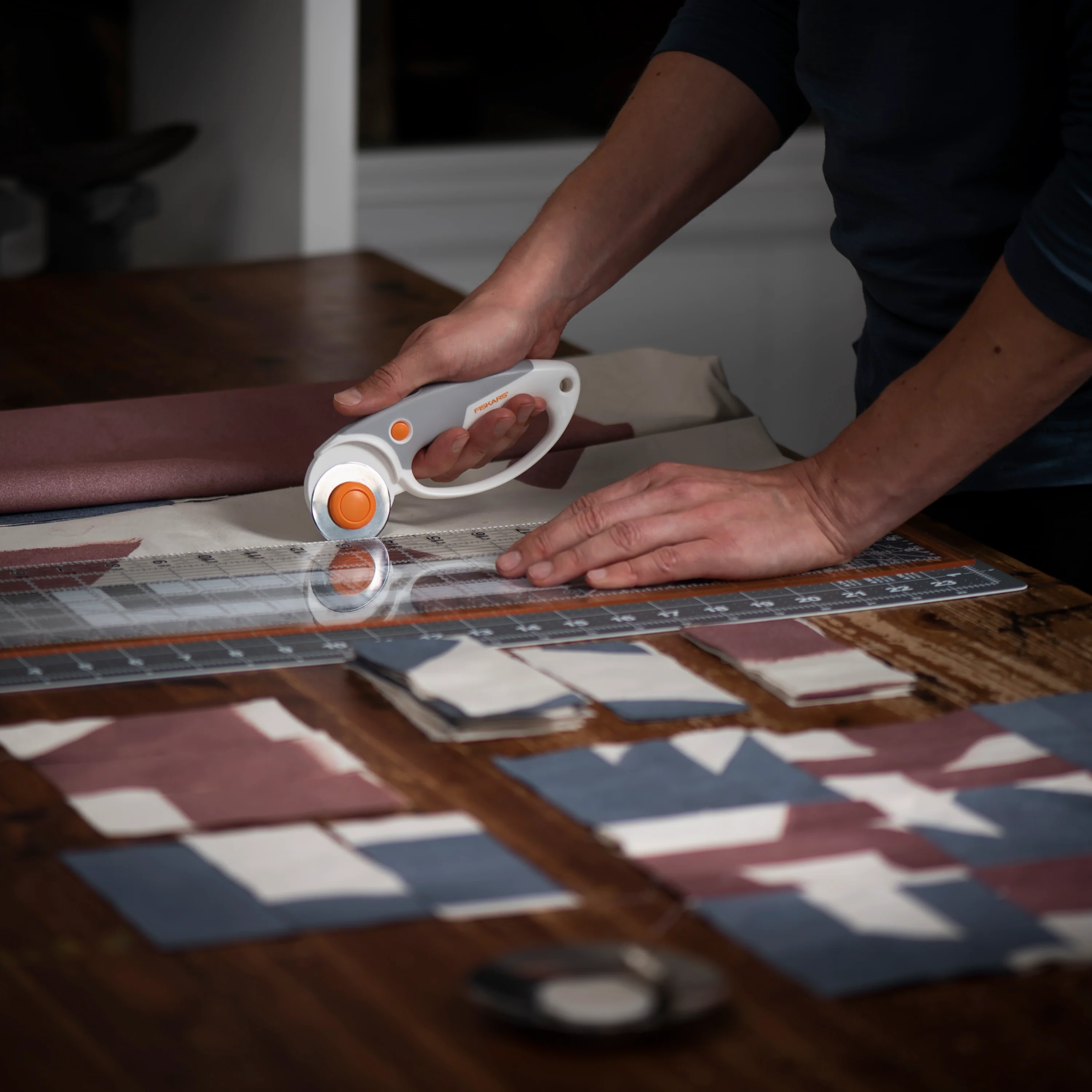 Fiskars: Rotary Cutter Loop Titanium 45mm - Image 3