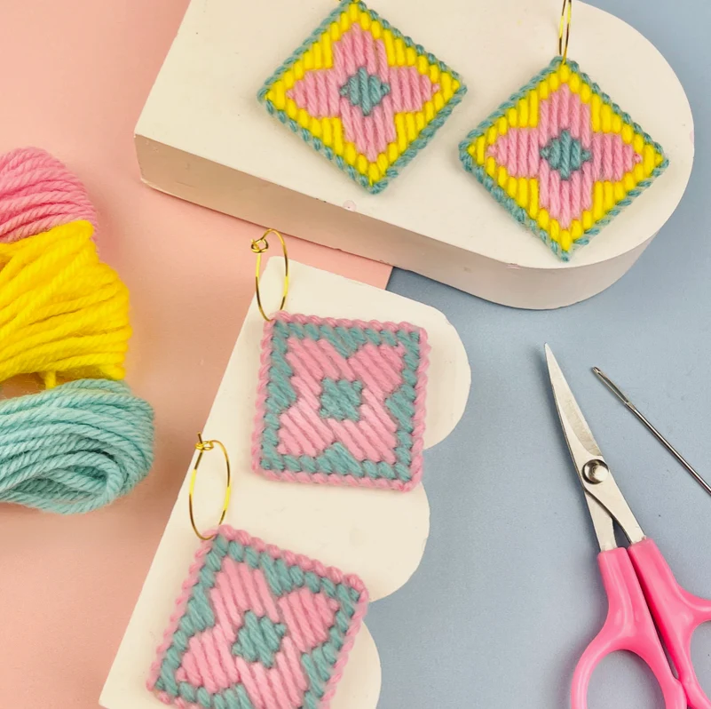 Flower Bargello Earrings Kit - Image 2