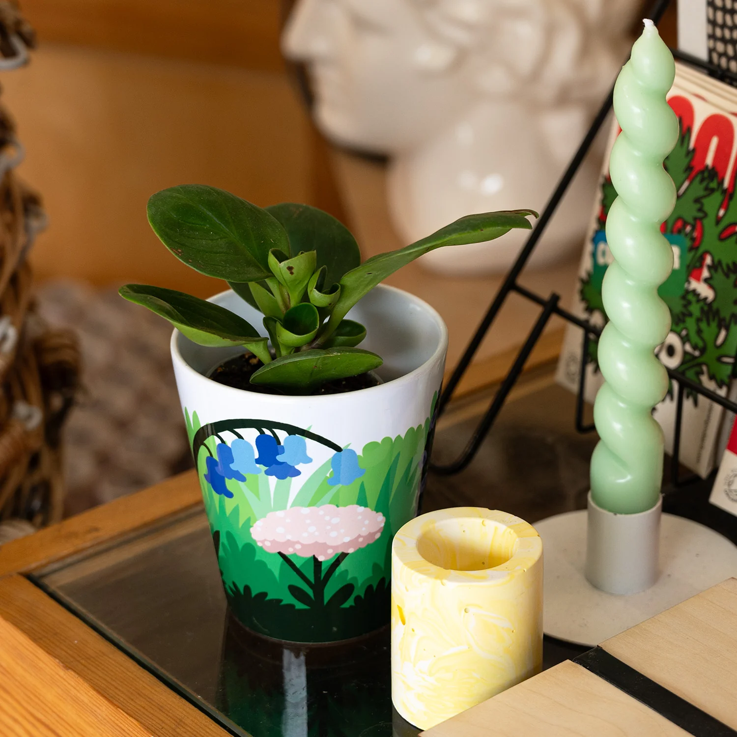 Fred Aldous Bluebell Plant Pot - Image 2