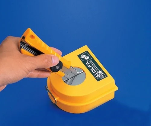 OLFA Original Blade Disposal Case - Image 3