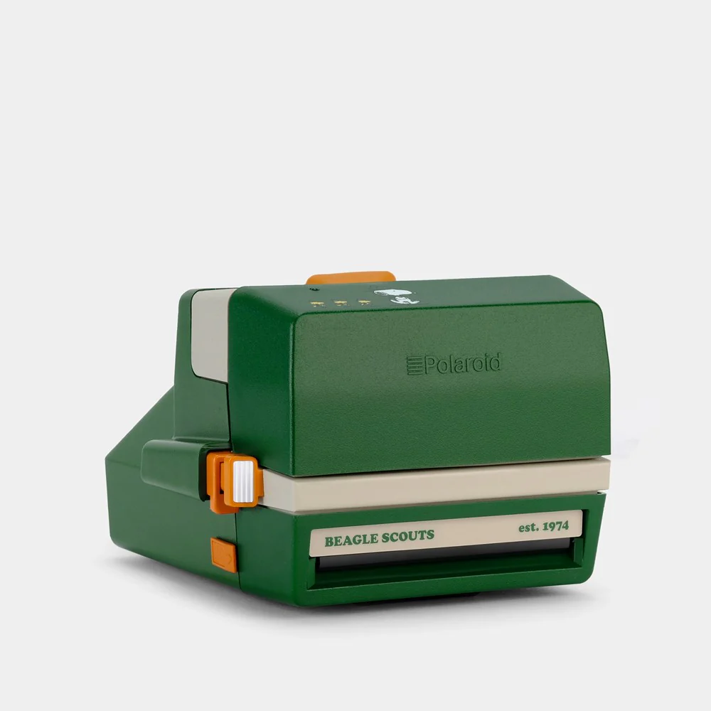 Polaroid 600 Instant Film Camera Peanuts Beagle Scouts - Image 3
