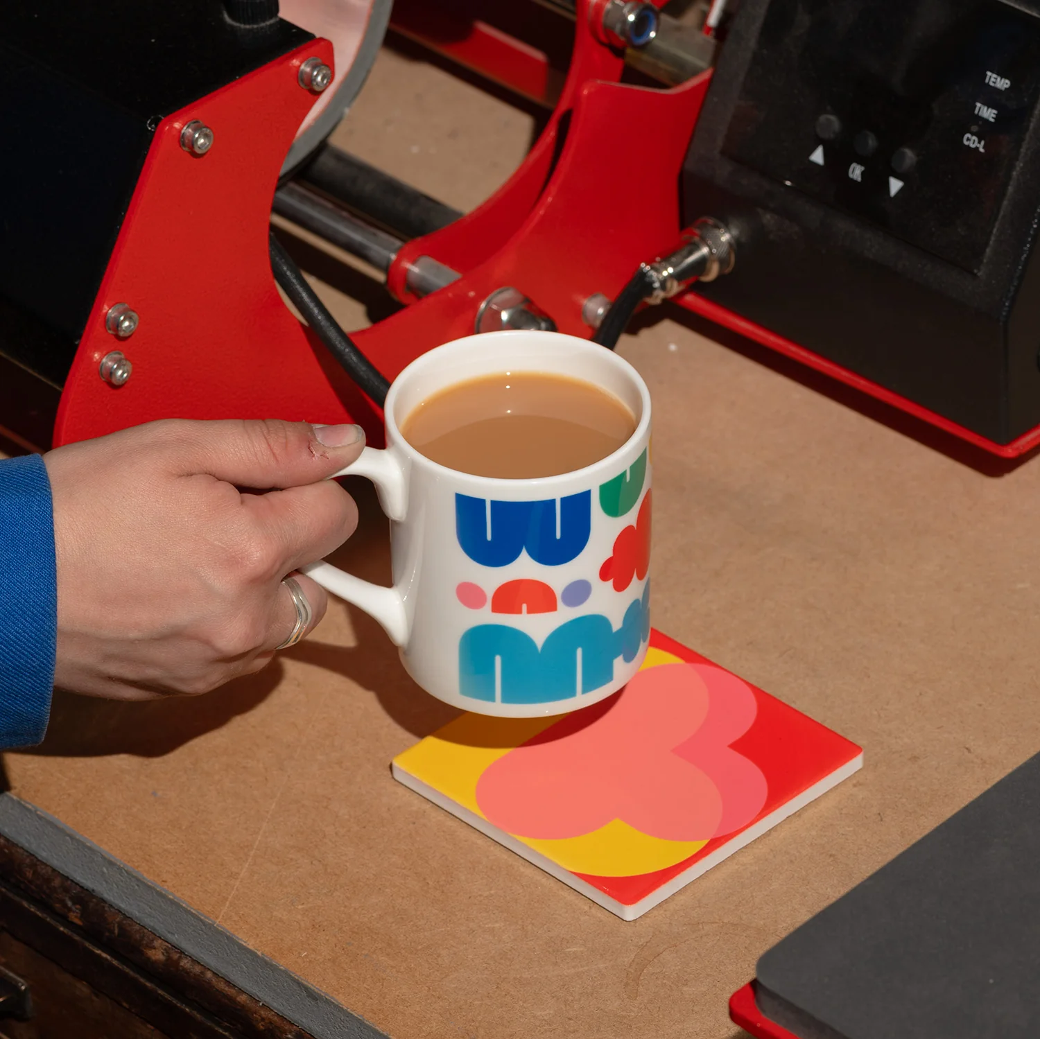Push Bone China Mug - Image 2