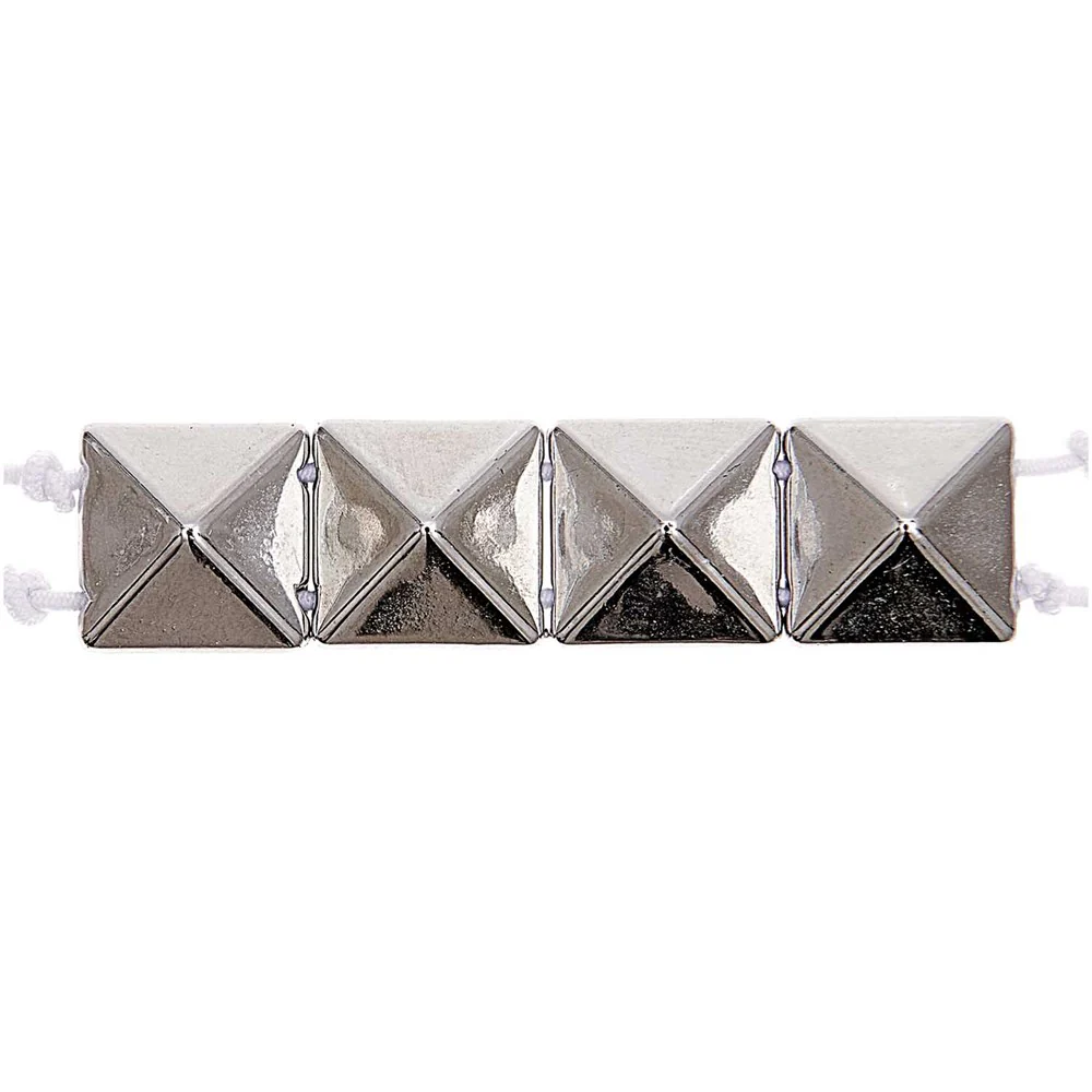 Itoshii Pyramid Beads Square Silver Medium - Image 2