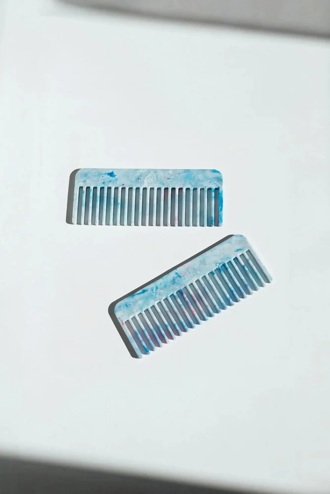 Recycled Plastic Comb The Greek - Image 3