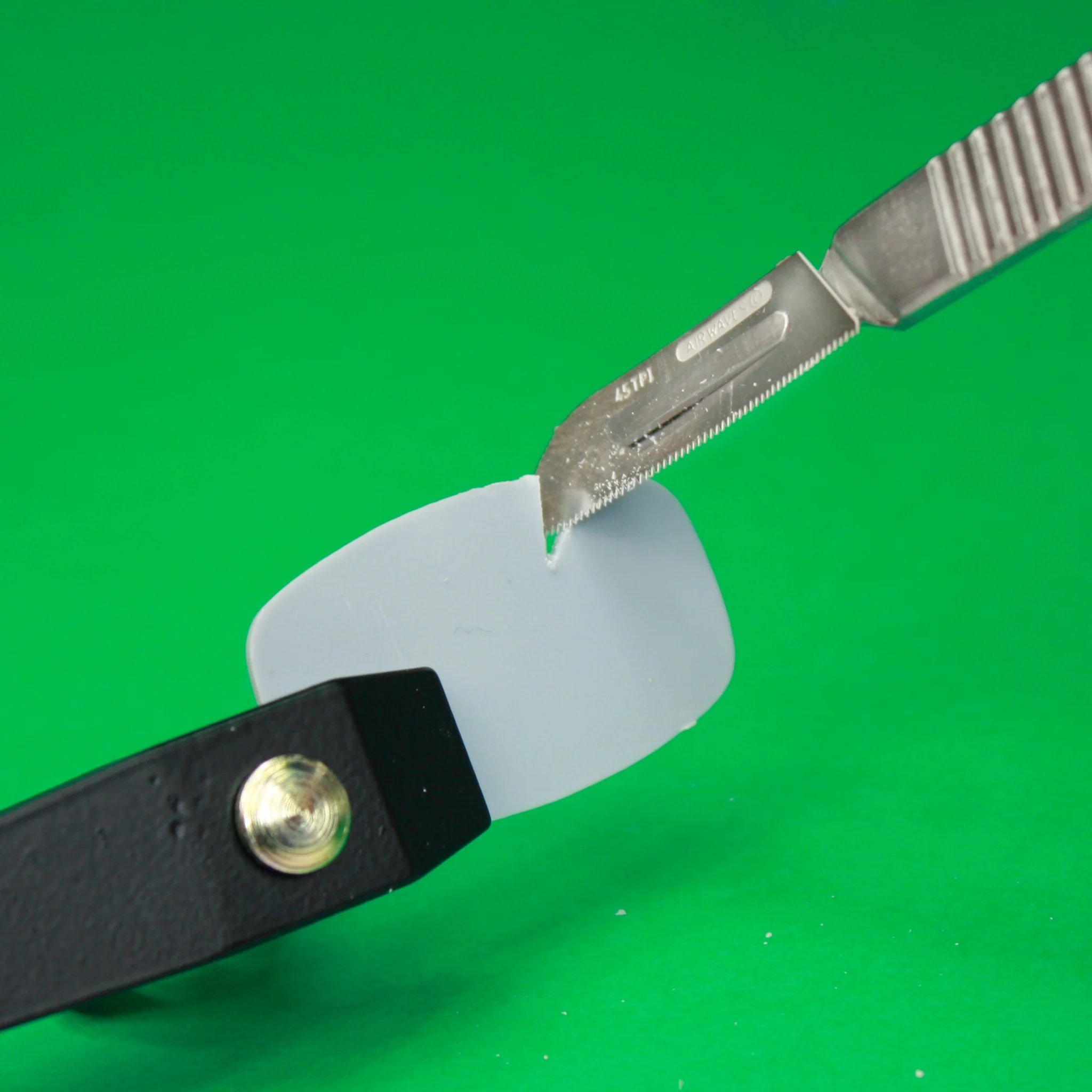 Modelcraft Precision Saw Set (0.24mm) with Scalpel Handle - Image 3