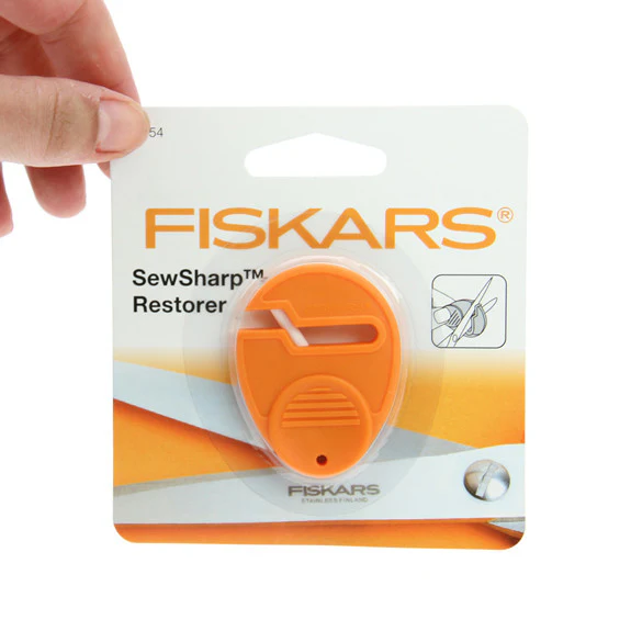 Fiskars: SewSharp Restorer Scissor Sharpener - Image 2