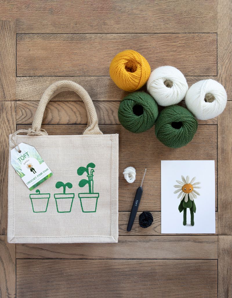 Crochet Your Own Daisy Kit - Image 3