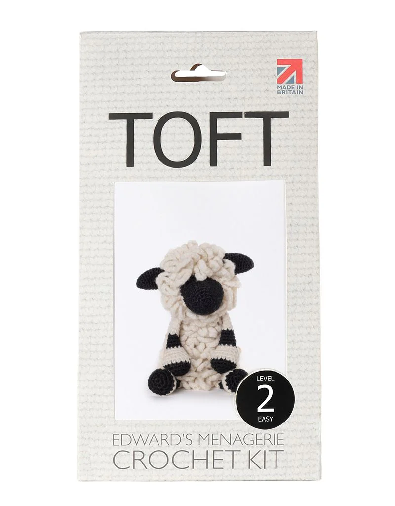 Lisa the Valais Blacknose Sheep Kit