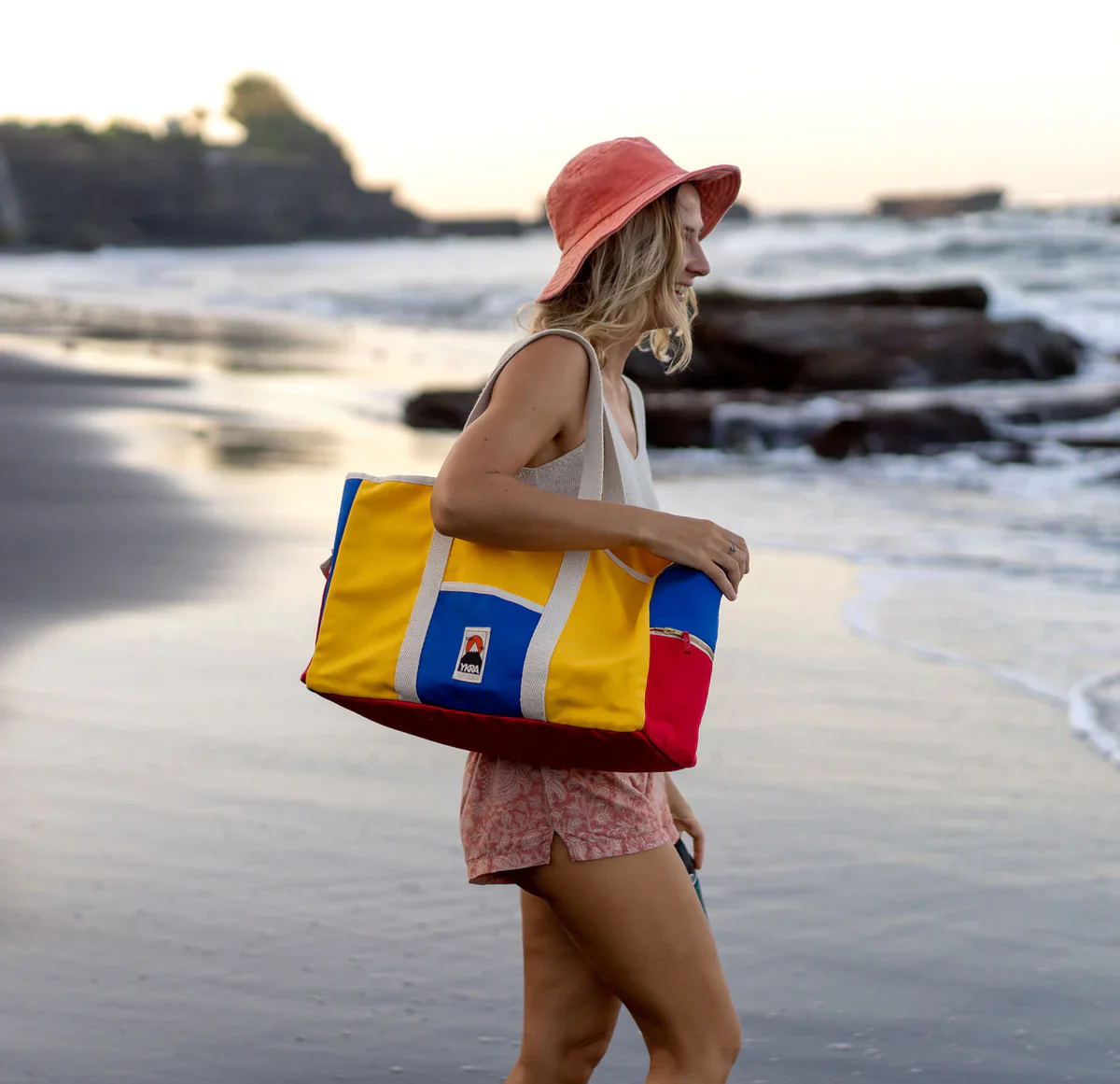 YKRA: Beach Bag - Image 2